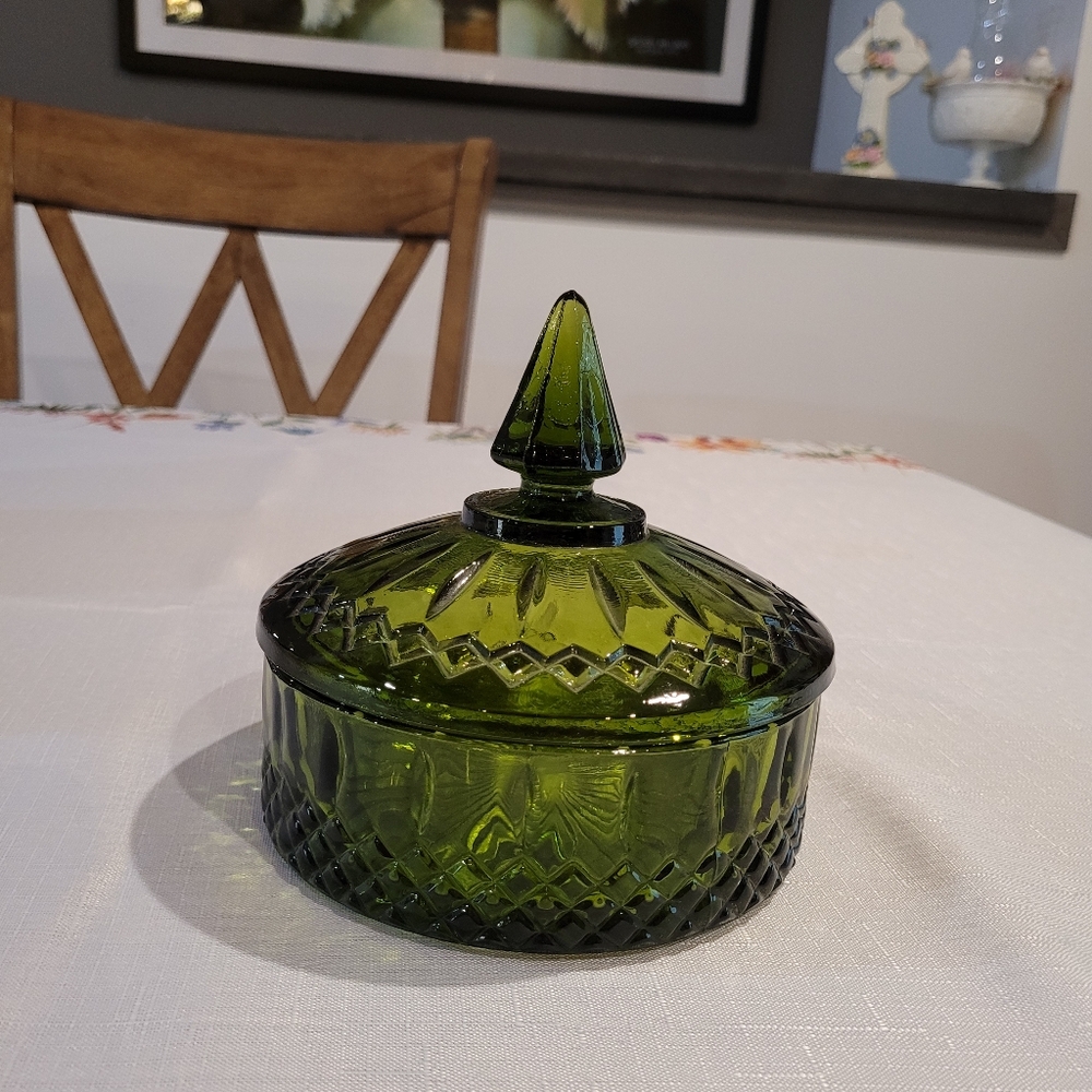 Vintage Indiana Glass Princess Pattern Lidded Candy Dish Green - Picture 9 of 9